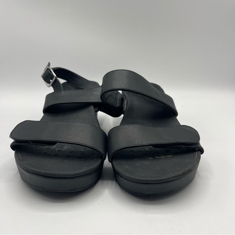 VIONIC Lovell Wedge Sandals